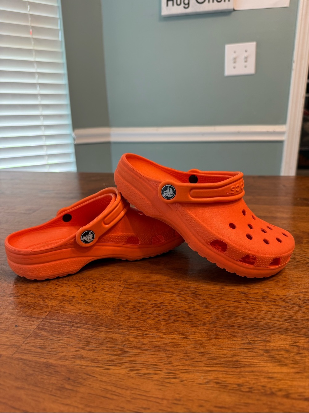 Crocs Classic Clogs Orange Unisex Mens Size 3 / Womens Size 5